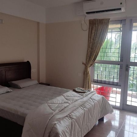 Silver Oaks Flat Sc Golf Links Road Kowdiar Thiruvananthapuram By Probity Ventures Buitenkant foto