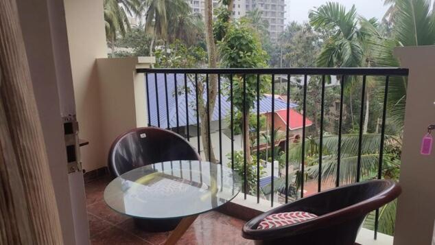 Silver Oaks Flat Sc Golf Links Road Kowdiar Thiruvananthapuram By Probity Ventures Buitenkant foto